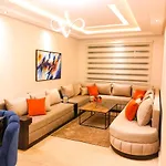 Family Stay Beautiful 2 Bedroom Apartment