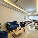 Family Stay Beautiful 2 Bedroom Apartment