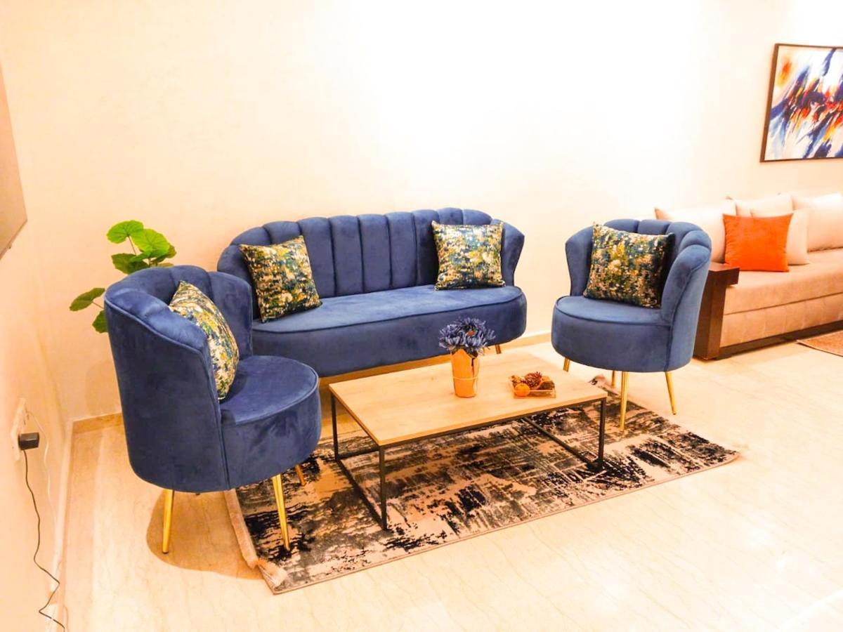 Family Beautiful 2 Bedroom Apartment *